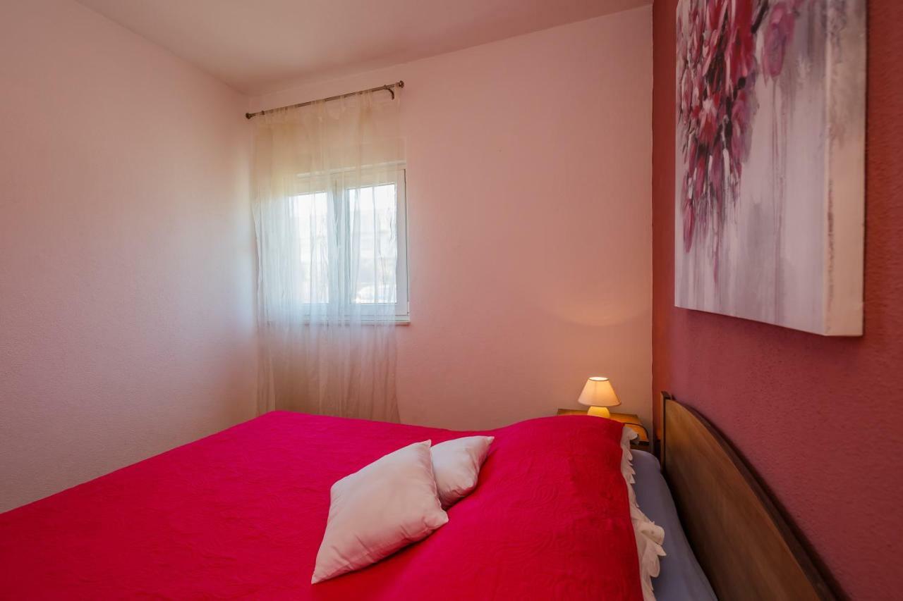 Botic Apartment