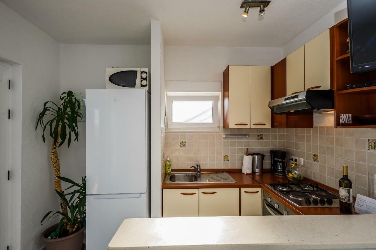 Botic Apartment *